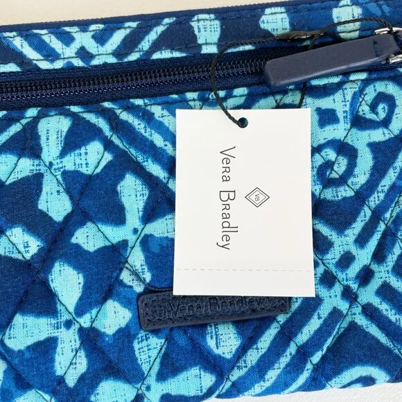 Vera Bradley RFID Front-Zip Wristlet Cuban Tile - Picture 5 of 6